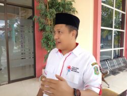 Pedagang Sekitar Kantor Dewan Diberi Akses Salat di Masjid DPRD   