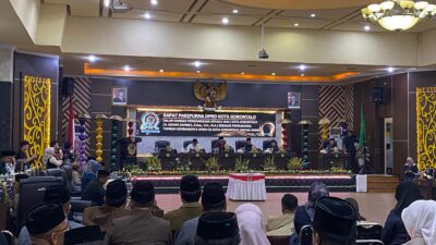 Setahun Menjabat, Adhan Dambea Dianugerahi Gelar Bapak UMKM oleh DPRD Kota Gorontalo   