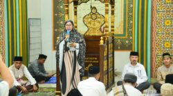 Safari Ramadhan, Wabup Nurjanah Temui Warga Pinontoyangan