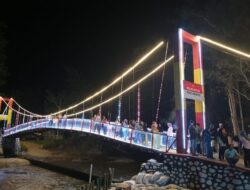 Wujud Pengabdian, Brimob Polda Gorontalo Tuntaskan Perbaikan Jembatan Molalahu