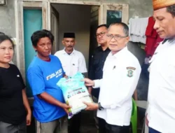 Sekda Kota Gorontalo Salurkan Bantuan untuk Korban Puting Beliung di Huangobotu