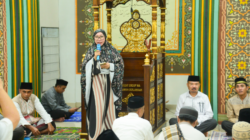 Safari Ramadhan, Wabup Nurjanah Temui Warga Pinontoyangan