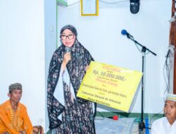 Wabup Gorontalo Utara Serahkan Bantuan Rp10 Juta saat Safari Ramadan di Katialada