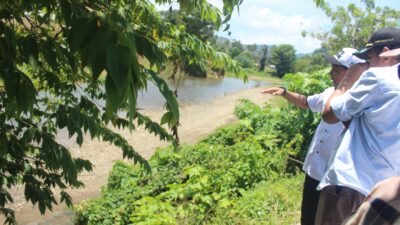 Gandeng Wakil Ketua Deprov Gorontalo, Hendra Nurdin Dorong Penanganan Abrasi Sungai Desa Poso