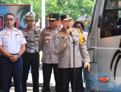 Kapolda Lepas Ratusan Peseta Mudik Gratis dari Gorontalo