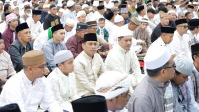 Ribuan Warga Padati Alun-alun Kotamobagu, Sholat Idulfitri Berlangsung Khidmat dan Tertib