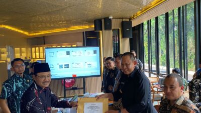 Mensos Ke Gusnar Ismail: Saya Suka Gubernur Seperti Ini, Semangat Terus