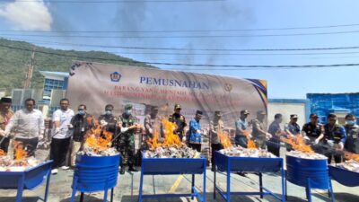 Komitmen Tingkatkan PAD, Pemkot Gorontalo Tegas Musnahkan Rokok Ilegal