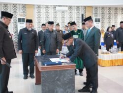Duo Entengo Resmi Jabat Kadis Kominfotik dan Kaban Kesbangpol Provinsi Gorontalo