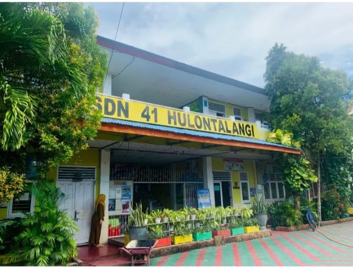 SDN 41 Hulontalangi