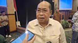 Evaluasi Camat dan Lurah, Adhan Dambea: Jabatan Itu Harus Berguna Buat Rakyat!   