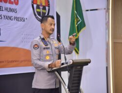 Tutup Bimtek Kehumasan, Kombes Pol. Desmont Tekankan Kesiapan Personel Hadapi Komunikasi Era Digital