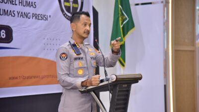 Tutup Bimtek Kehumasan, Kombes Pol. Desmont Tekankan Kesiapan Personel Hadapi Komunikasi Era Digital