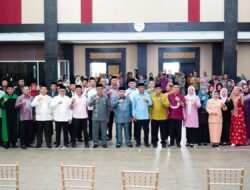 Lantik 66 Pejabat, Wali Kota Adhan Dambea: Tidak Ada Istilah Orang Dekat atau Titipan!