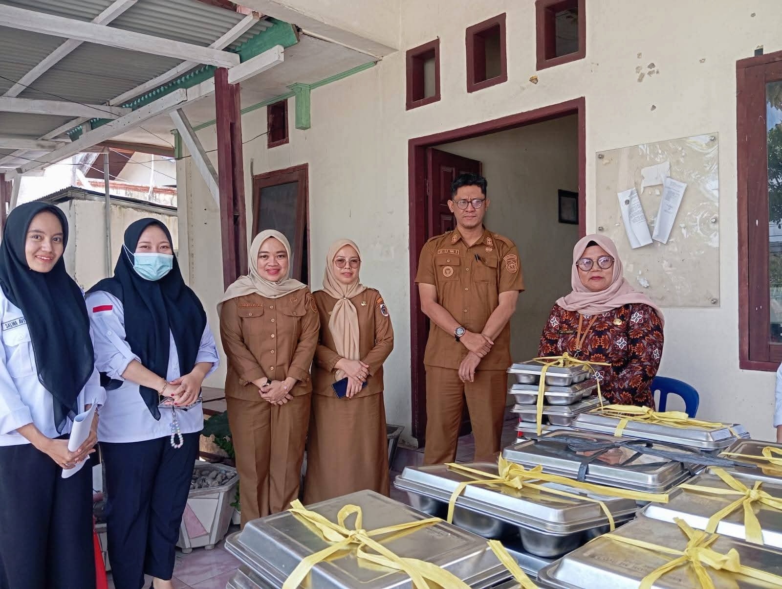 Lurah Sinindian Apresiasi Bantuan Listrik Gratis PLN dan Penyaluran MBG bagi Warga