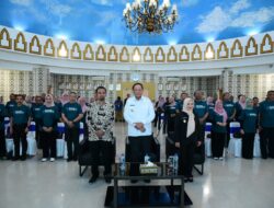 Gubernur Gusnar Ismail: Istri Bisa Jadi Gas atau Rem Korupsi Suami di Pemerintahan