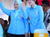 Idah Syaidah dan Sherly Tjoanda Tampil Anggun Berbusana Karawo Biru di Puncak PENAS XVII Gorontalo