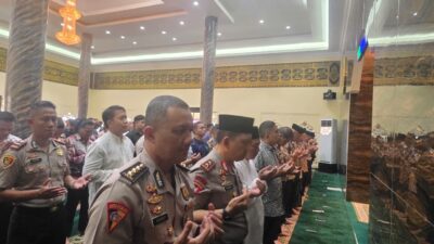 Usai Salat Jumat, Polda Gorontalo Doakan Almarhum Rachmat Gobel Lewat Salat Gaib