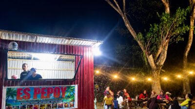 Lapak Es Pepoy Cabang Pontolo Atas Resmi Beroperasi, Hadirkan Aneka Minuman Segar dengan Harga Terjangkau
