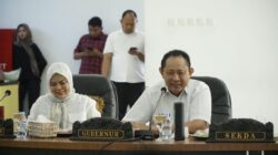 Di Tengah Isu Politik, Gusnar–Idah Tunjukkan Kekompakan Pimpin Rapat Pemprov