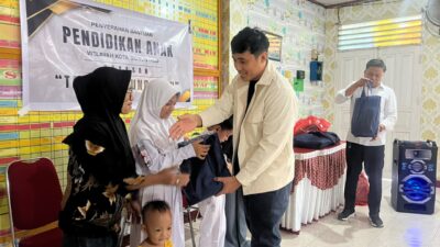 Tidak Boleh Lagi Ada Orang Tua Kesusahan Menyekolahkan Anaknya