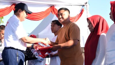 Menyambut HUT Republik Indonesia Ke-81, Gubernur Gorontalo Ajak ASN Berbagi Bendera Merah Putih