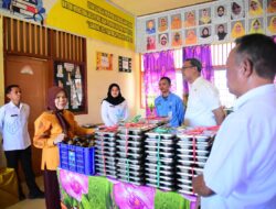 Wagub Idah Tinjau Program MBG di Sekolah, Pastikan Gizi dan Kebersihan Makanan