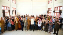 Wagub Idah Serahkan Bantuan Produksi Rp262,5 Juta untuk 105 UMKM Gorut