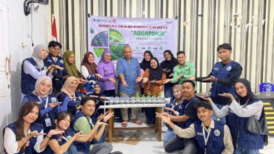Dukung Ketahanan Pangan, Mahasiswa KKN Tematik Kenalkan Akuaponik Rumah Tangga di Desa Bube Baru