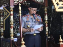 Momen Keakraban Kapolda Gorontalo Bersama Warga Telaga Lewat Kegiatan Sholat Keliling