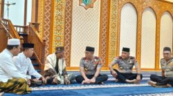 Pererat Silaturahmi, Kapolda Gorontalo Sholat Subuh Berjamaah Bersama Warga di Masjid Agung Baiturrahim