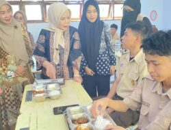 Sidak Penyaluran MBG di SMA 1 Suwawa: Wagub Idah Minta Guru Ikut Awasi Keamanan Makanan