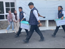 Penggeledahan Kantor Wali Kota Gorontalo, dua Boks Berisikan Dokumen Diamankan