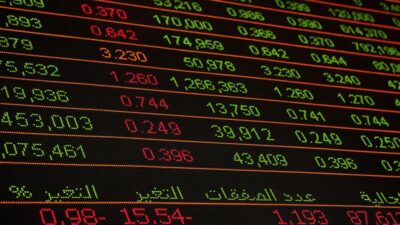 IHSG Anjlok, BEI Hentikan Perdagangan Saham